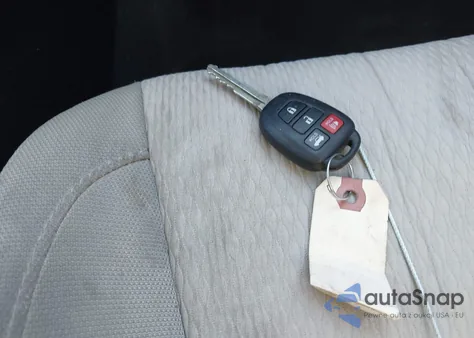 2014 Toyota Corolla Le из США, поврежденный, VIN 2T1BURHE7EC187154